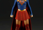 001-supergirl-kotobukiya.jpg